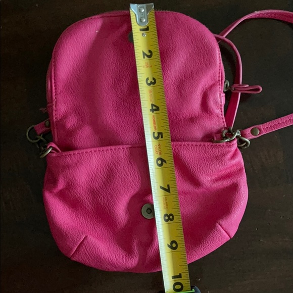 UO Pink and Blue faux-leather crossbody bag - Picture 9 of 9